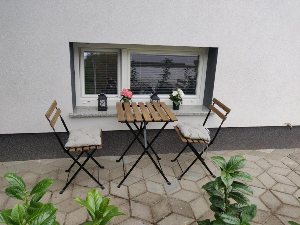 Cozy Little Apartments Ig Bagian luar foto