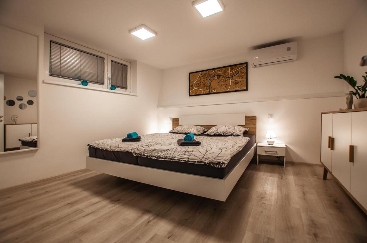Cozy Little Apartments Ig Bagian luar foto
