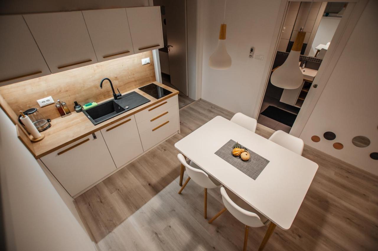Cozy Little Apartments Ig Bagian luar foto