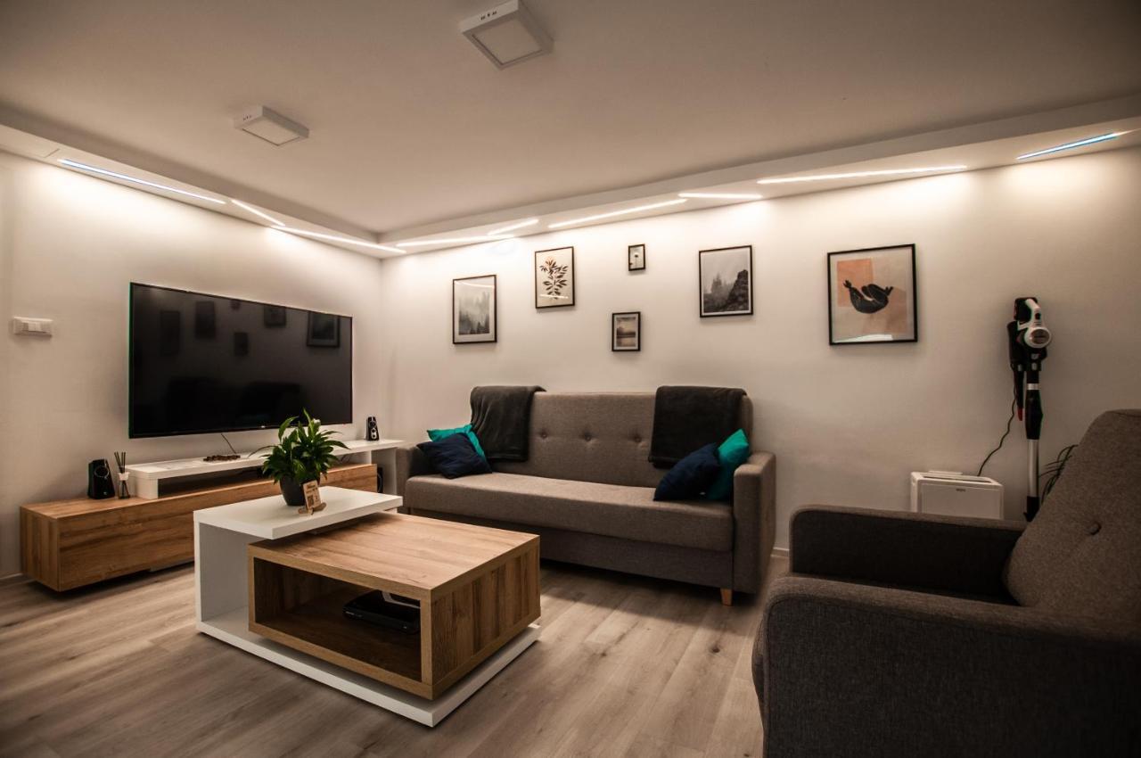 Cozy Little Apartments Ig Bagian luar foto
